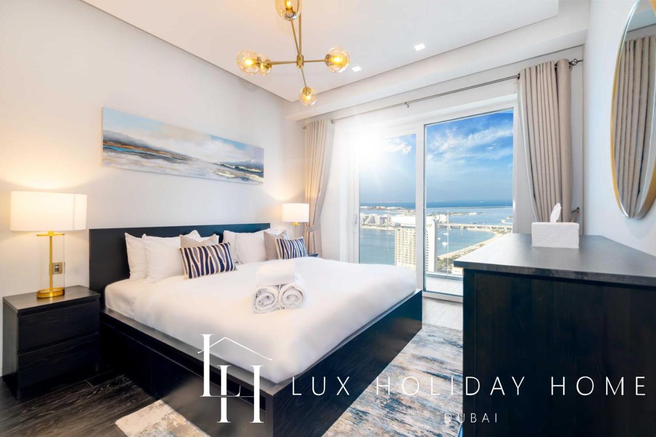 Lux Lavish With Full Palm Jumeirah View 4